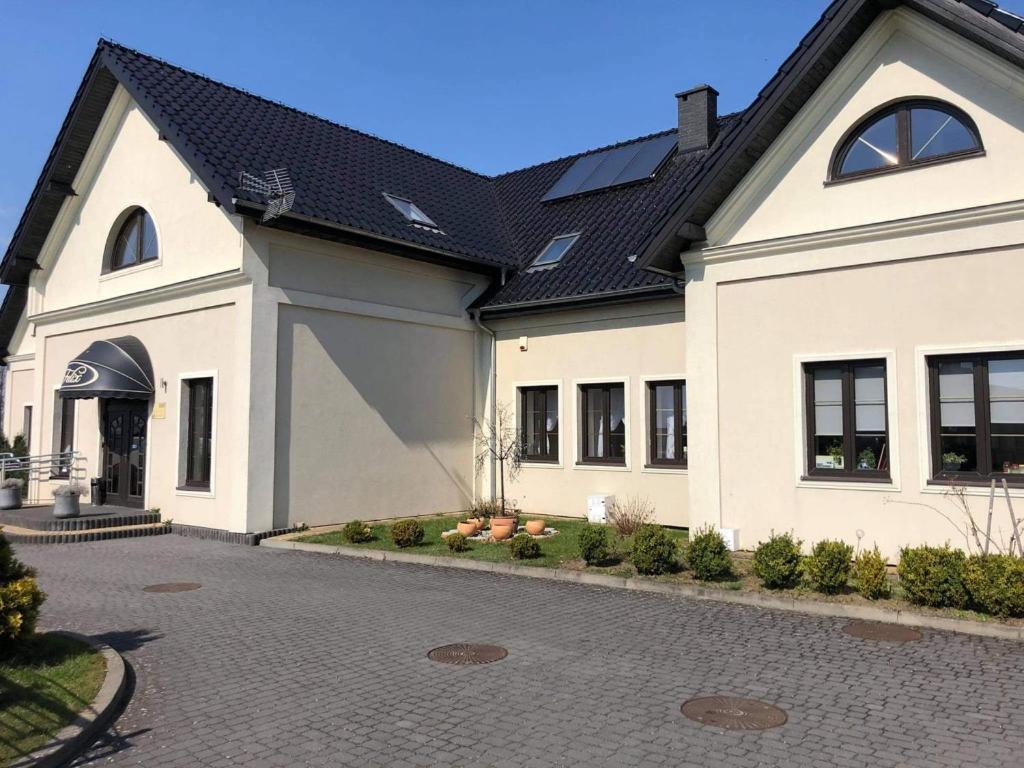 Pokoje Felix Slupsk Exterior photo